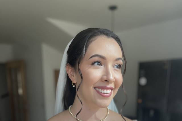 Bridal hair and makeup