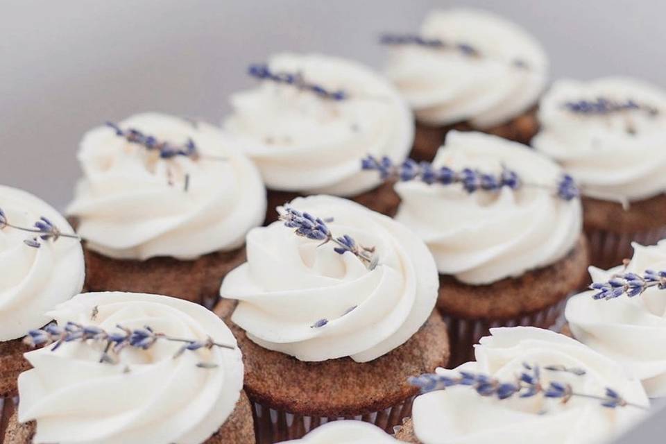 Edible Flower Cupcakes