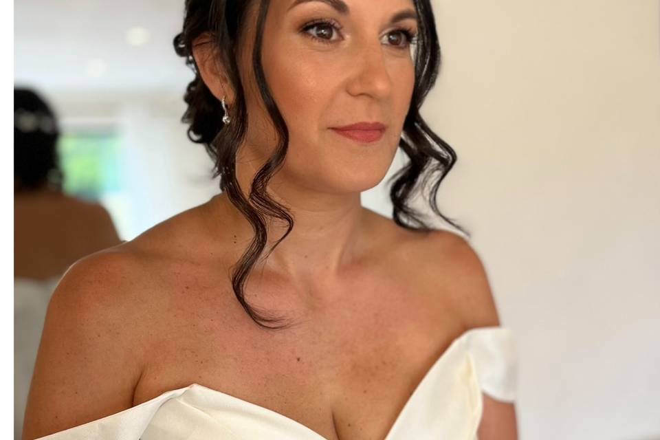 Bridal hair and makeup