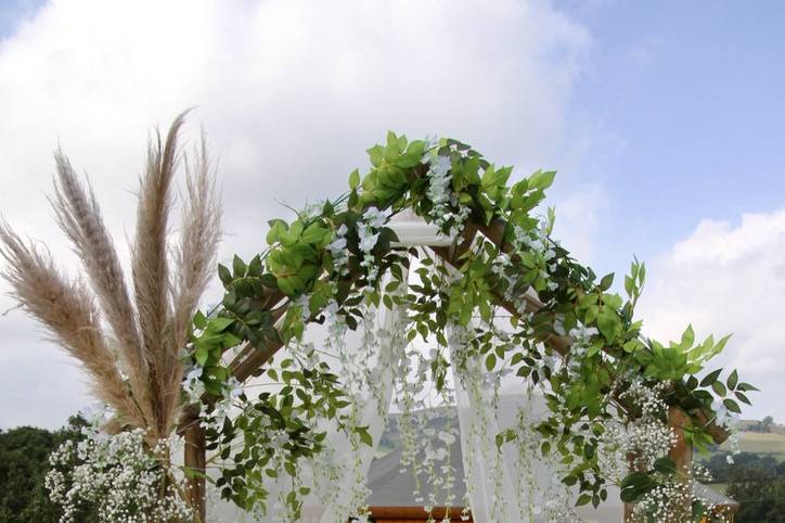 Wedding arch and Yurt Bronwyn