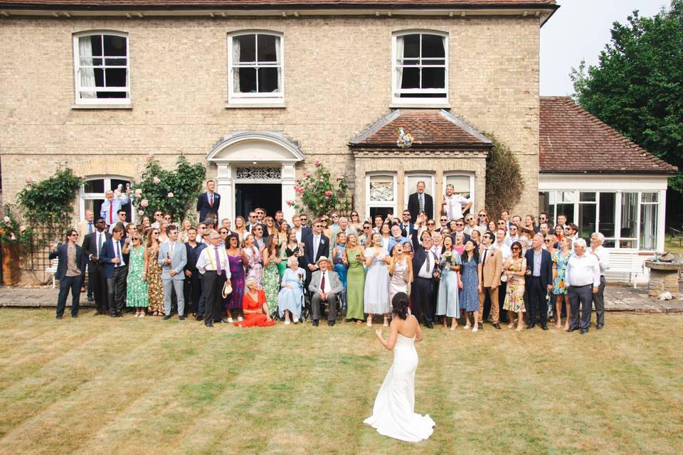 Throw the bouquet