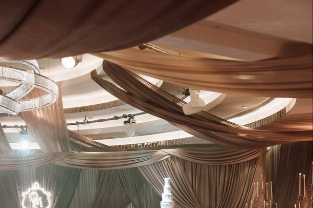 Grantley Hall Decor