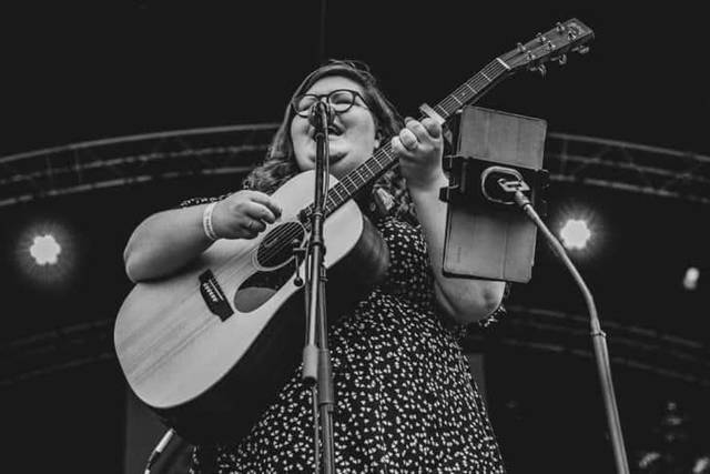 Abi Powell performing