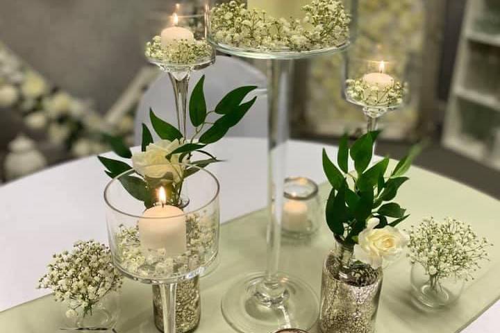 Stemmed tealight centrepiece