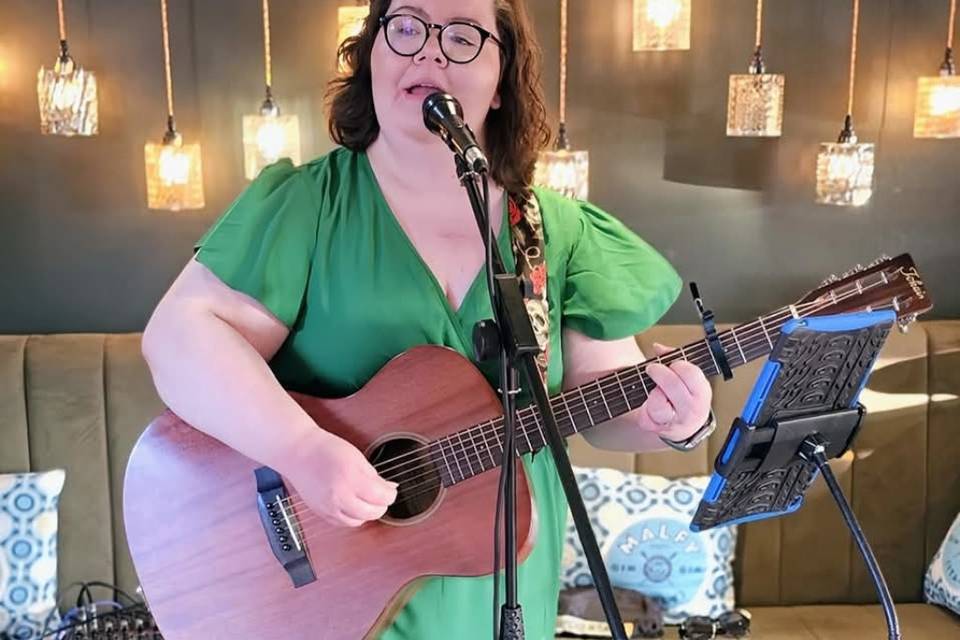 Abi Powell performing