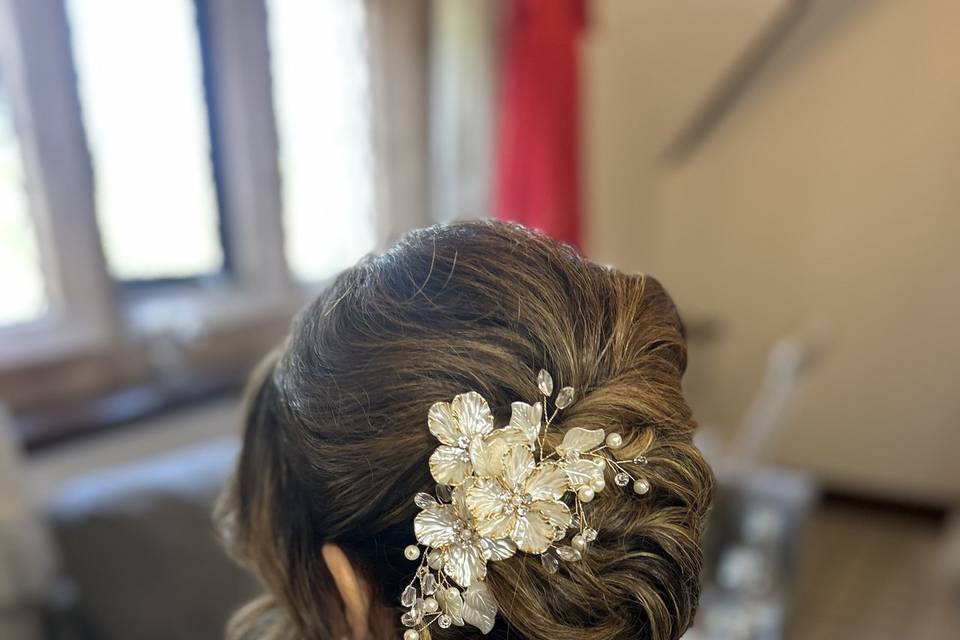 bridesmaid Helen