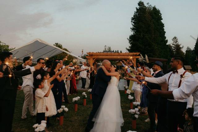 Wedding Headerhttps://cdn0.hit
