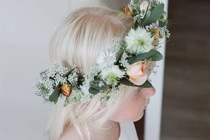 Cute flower girl 🩷