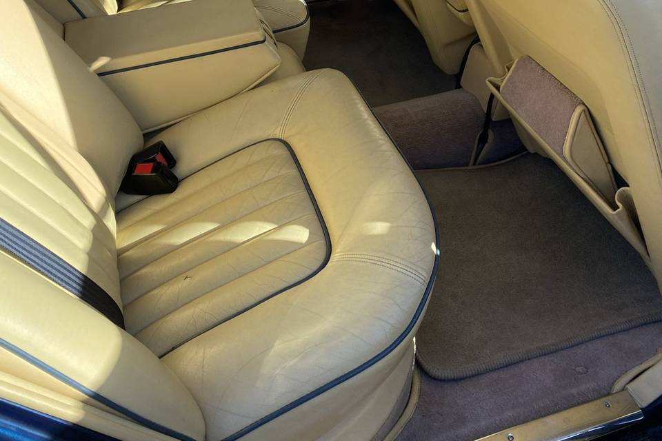 Bentley Interior