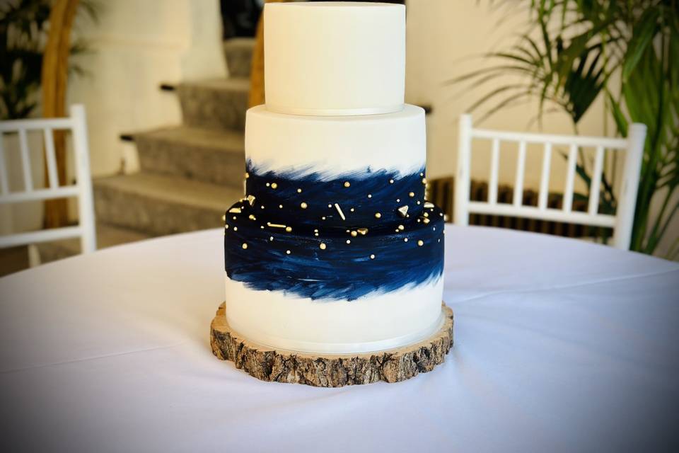 Navy gold 3 tier