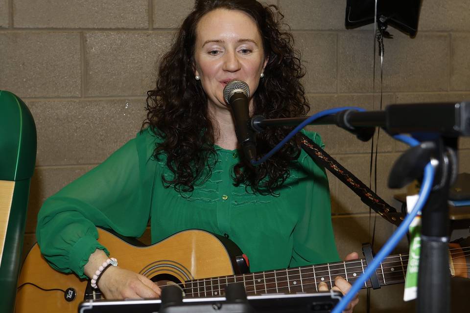 Singing & Guitar