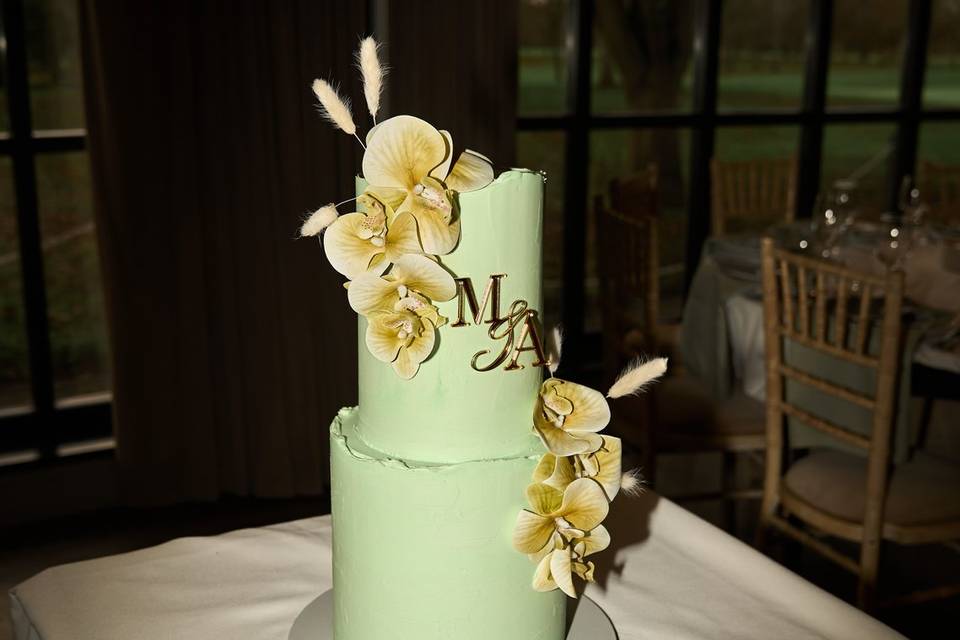 Modern Wedding Cake Detail | E