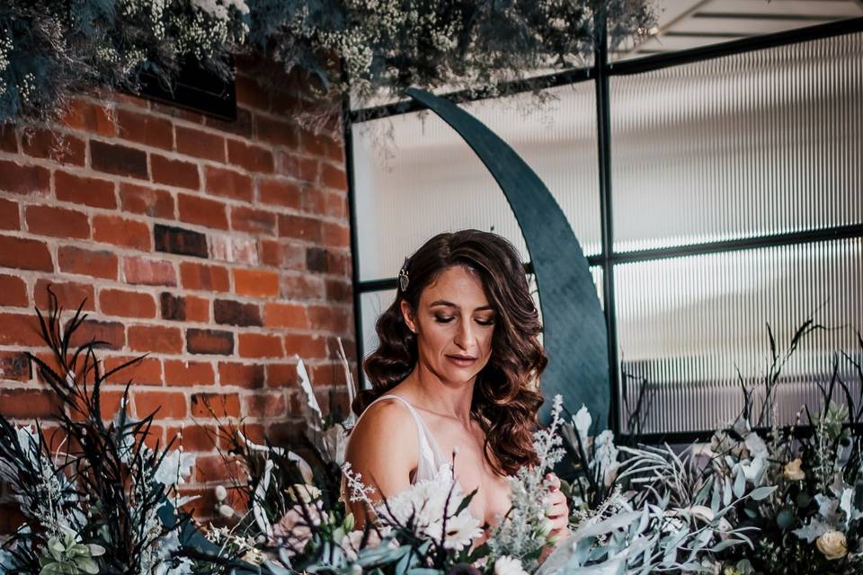 Black and white bouquet