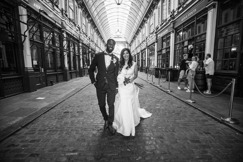 Couple in leadenhall market