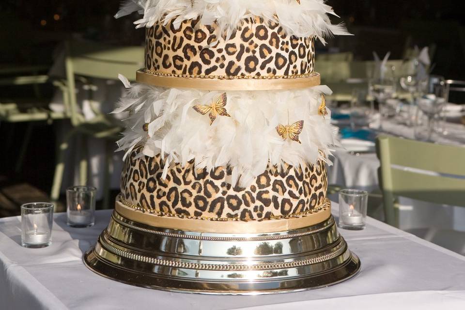 Cake leopard