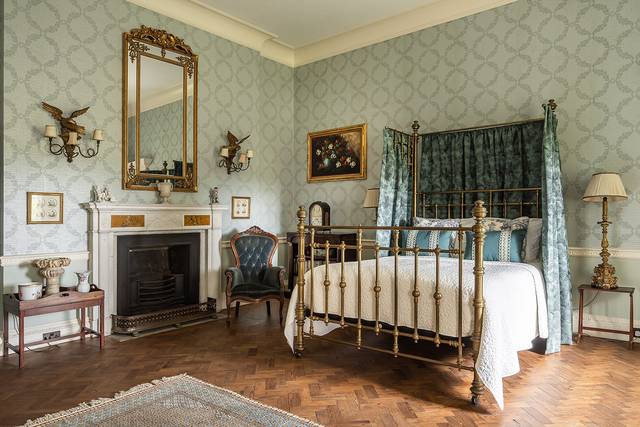 Hermione - Bedroom