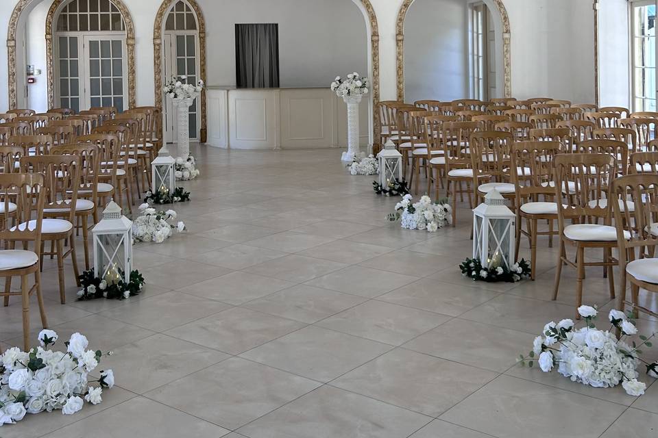 Aisle Décor