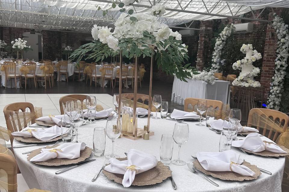 Table Arrangement