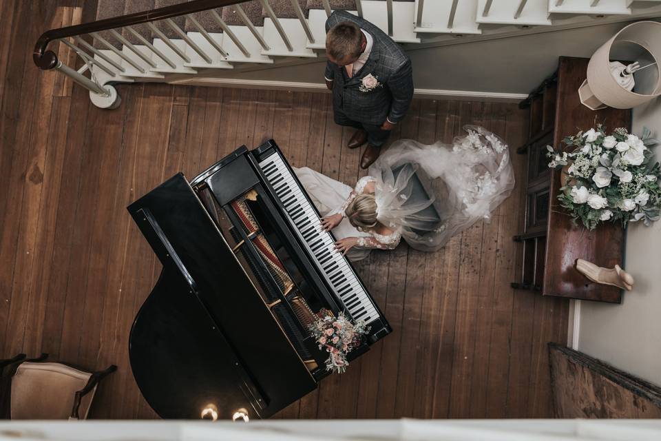 Baby grand