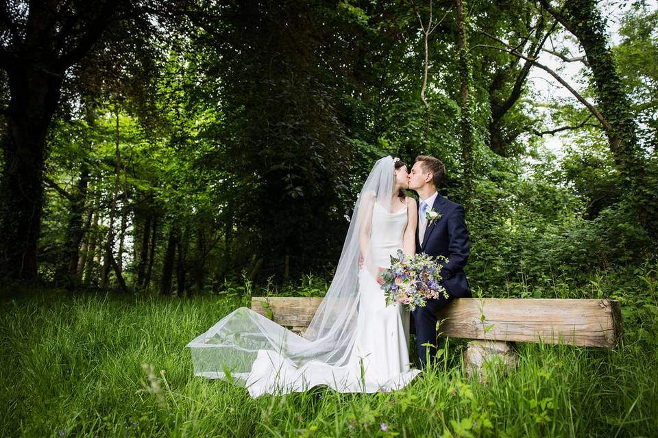 Woodland kiss