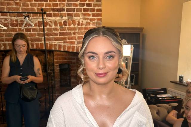 Makeup by Glow Up