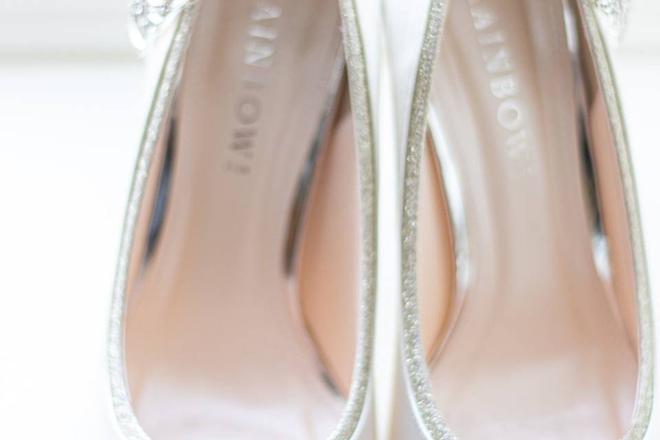 Shoe and tiara details