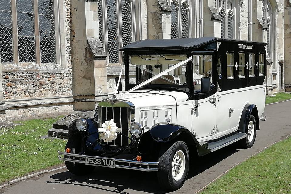 Cars and Travel MC Wedding Cars 12