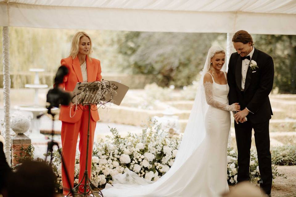 Katie Isles Wedding Celebrant
