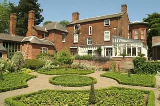 Bantock House Museum