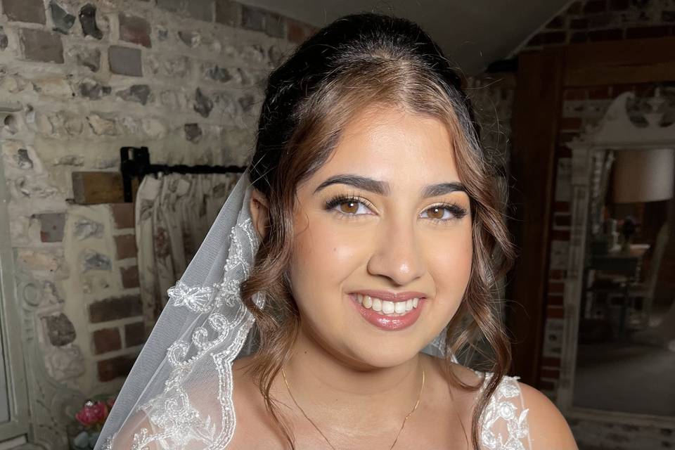 Classic bridal glam