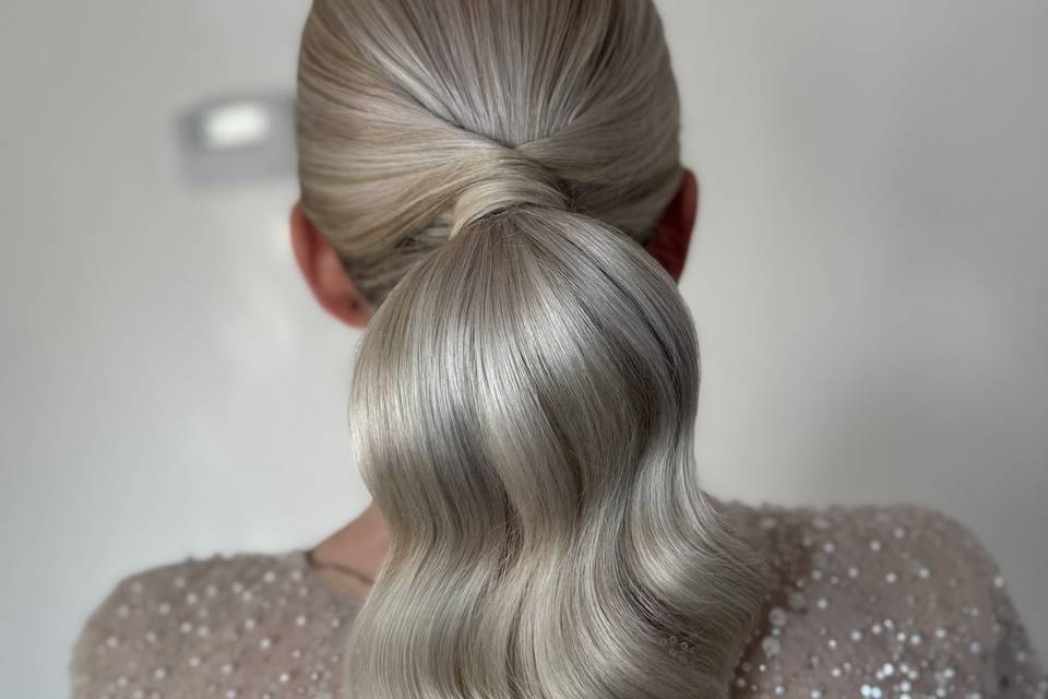 Phoebe Barnes Bridal