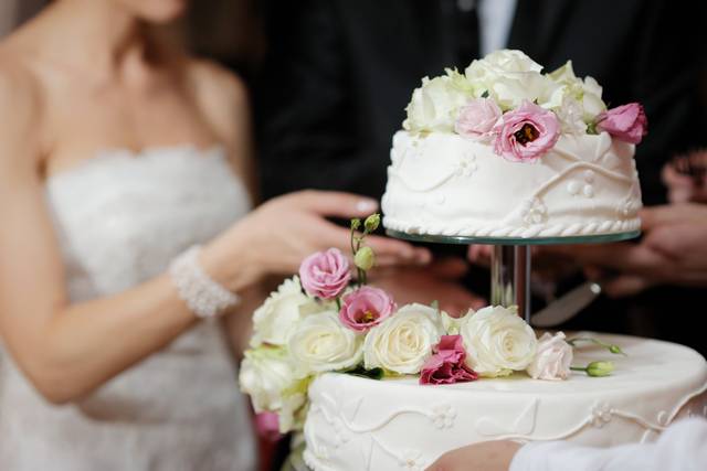 Cutting the cake