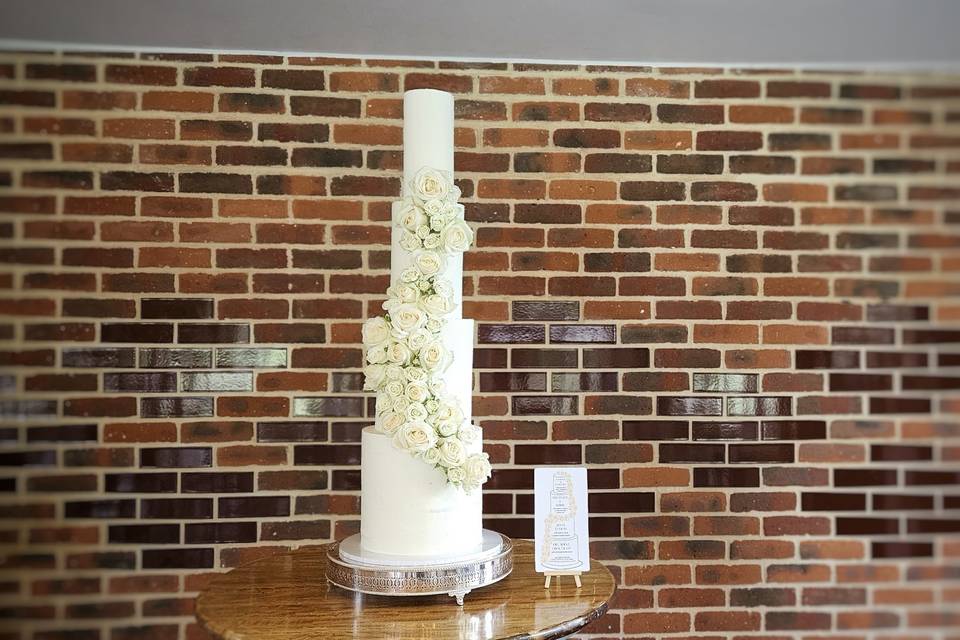 4-tier double-barrelled cake