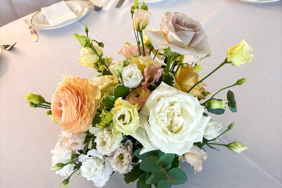 Pastel Table Centrepiece