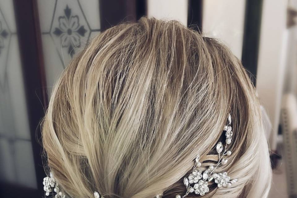Low updo