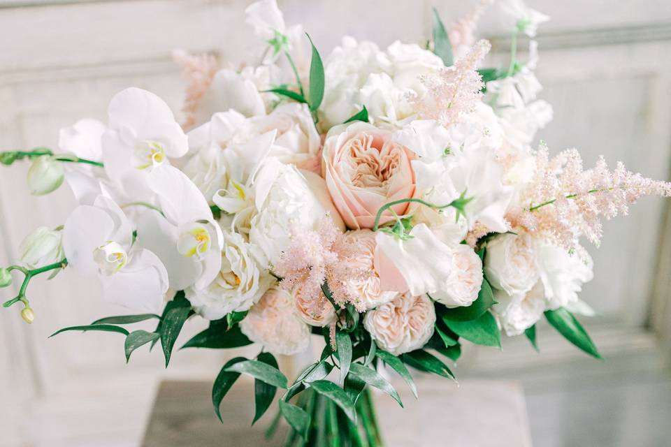 Bouquet photo by Tara Sratton