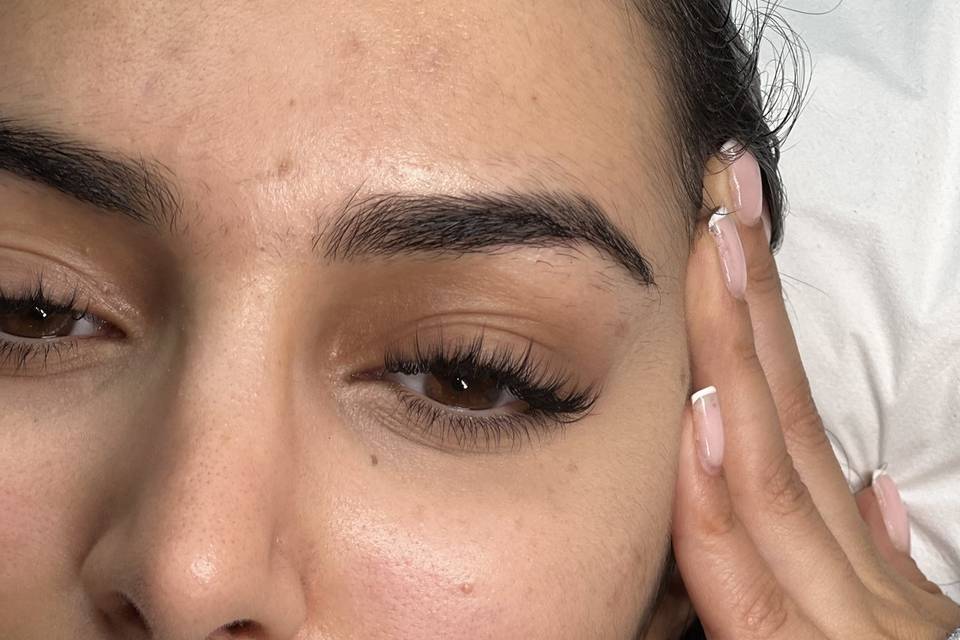 Hybrid Lash Extensions