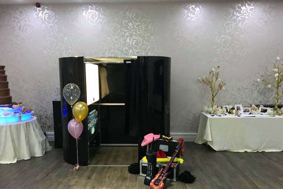 Photo booth hire