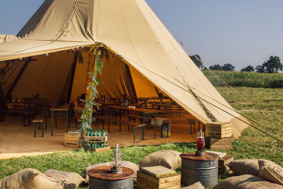 Blue Sky Tipis, Wedding Tipi8