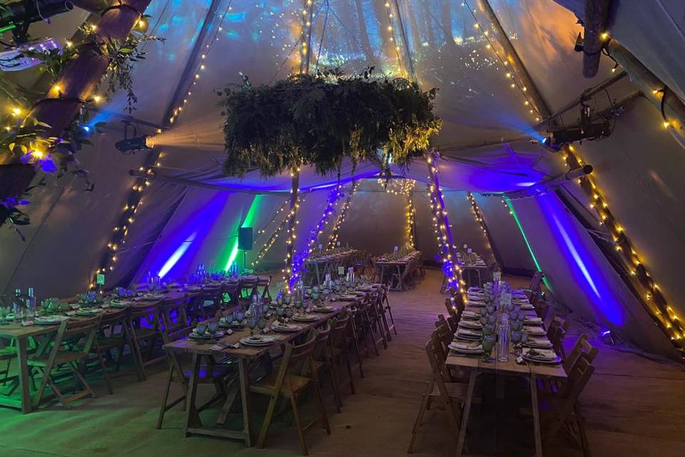 Blue Sky Tipis wedding1