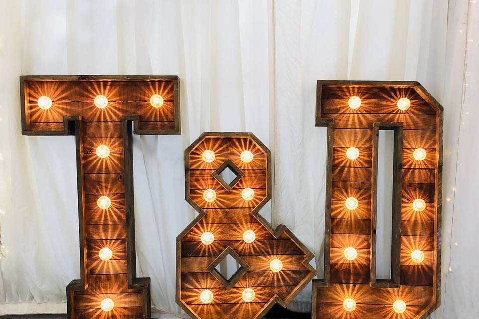 Decorative Hire Light Up Love 64