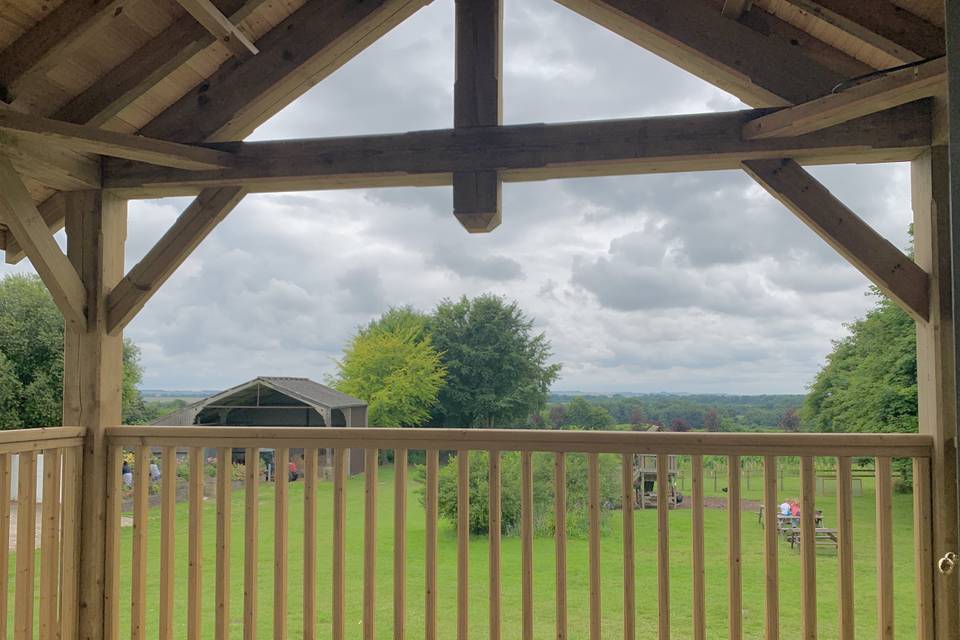 Vine View Barn