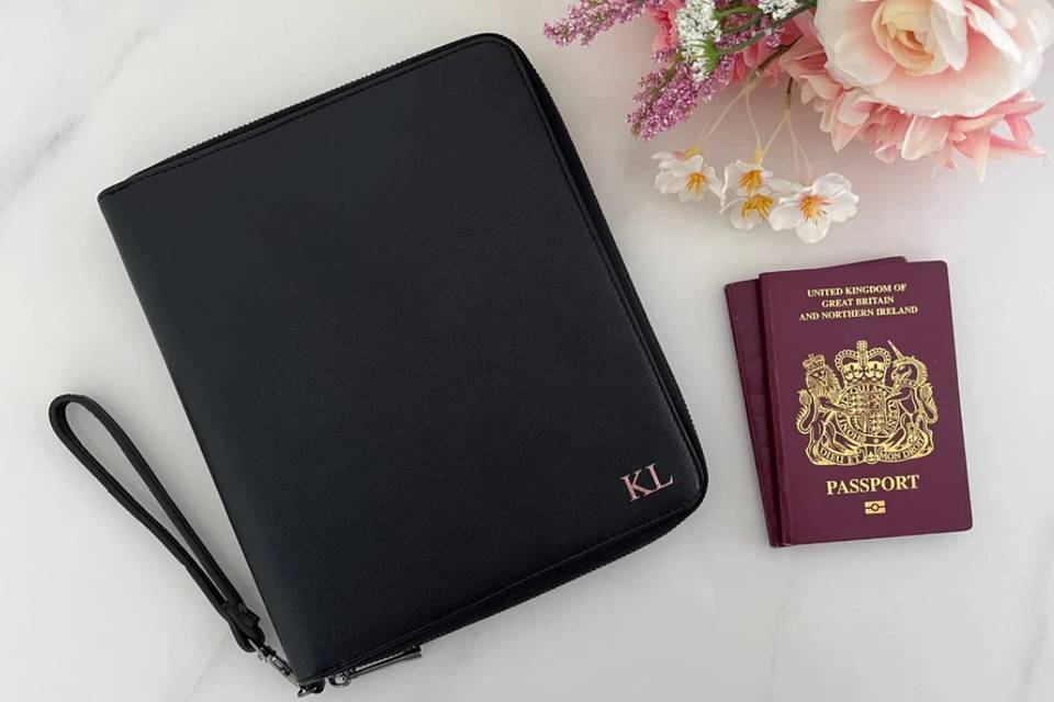 Family passport holder