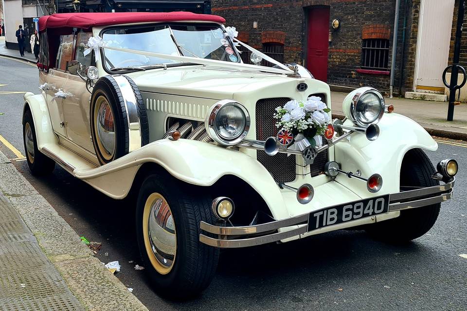 Vintage Wedding Car Hire