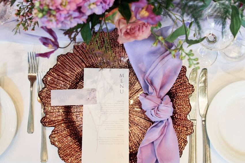 Lilac menu and place card