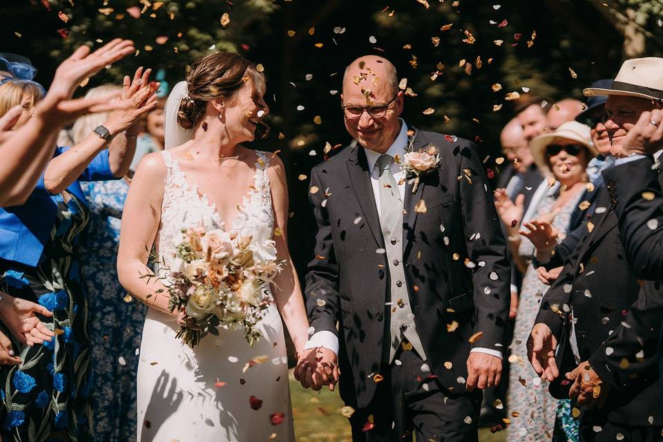Couple confetti