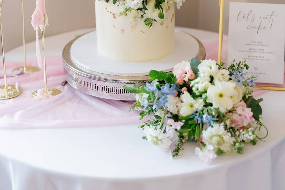 Cake flowers