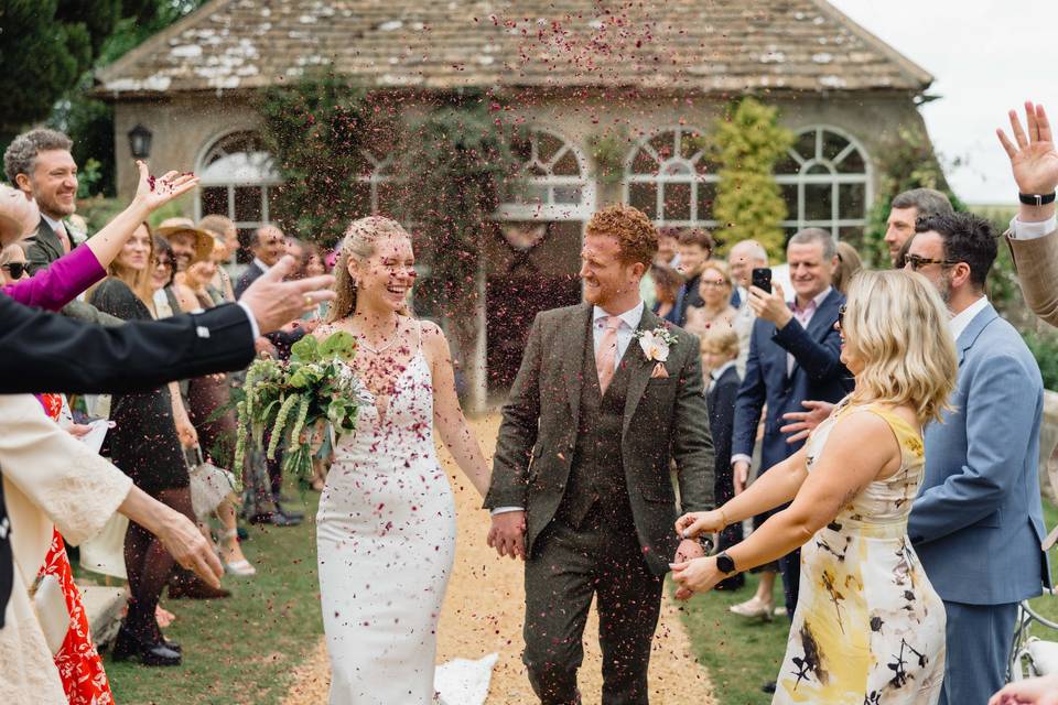 Wedding couple confetti