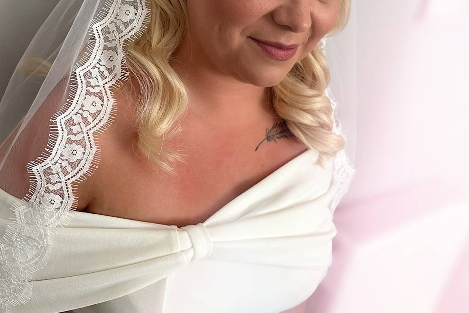 Bridal hair and makeup