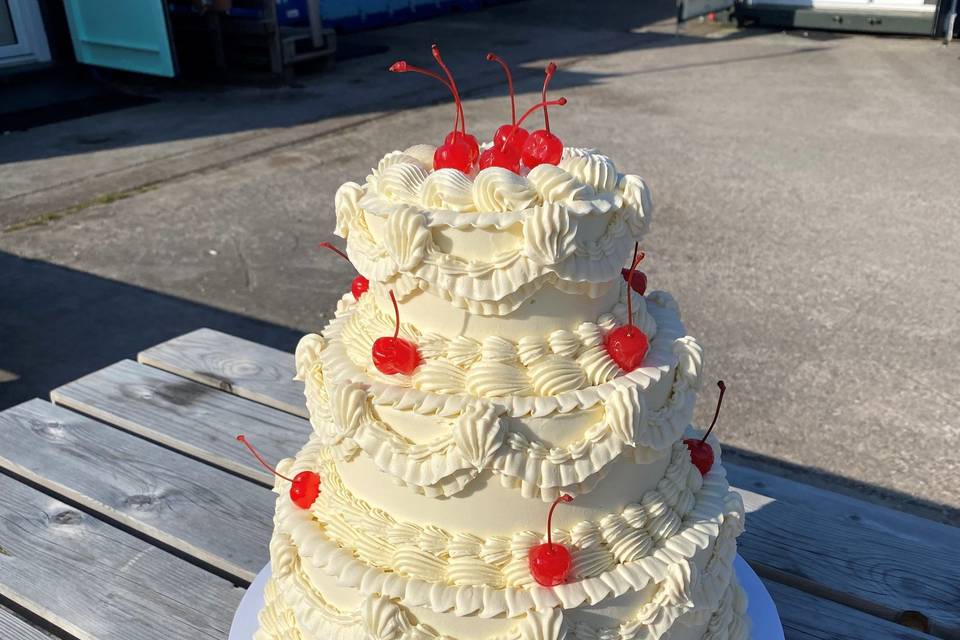 Classic yet modern wedding cake